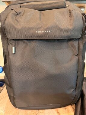 Solgaard Black Commuter Backpack for Men
